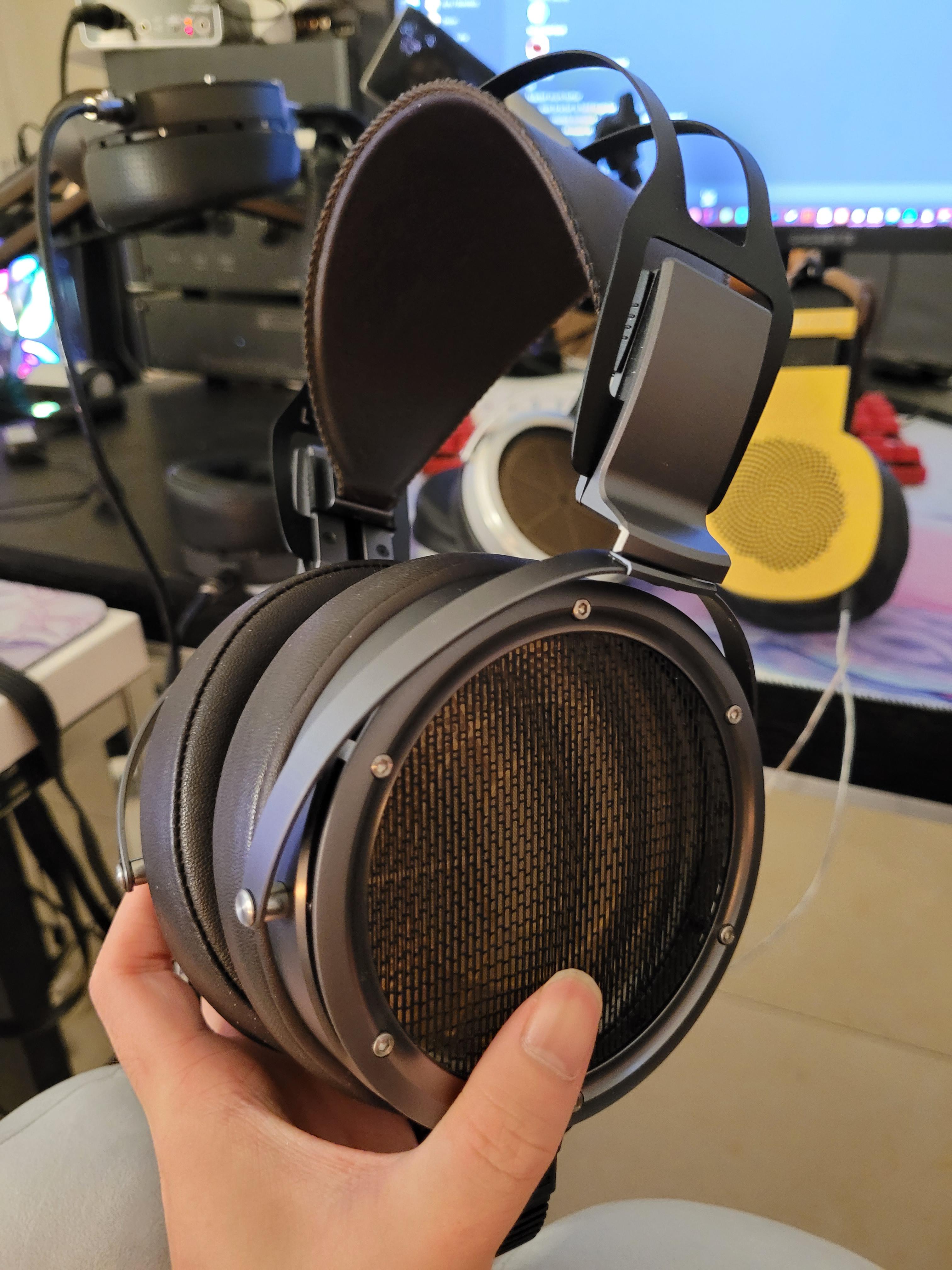 STAX X9000、圧勝だね : r/headphones