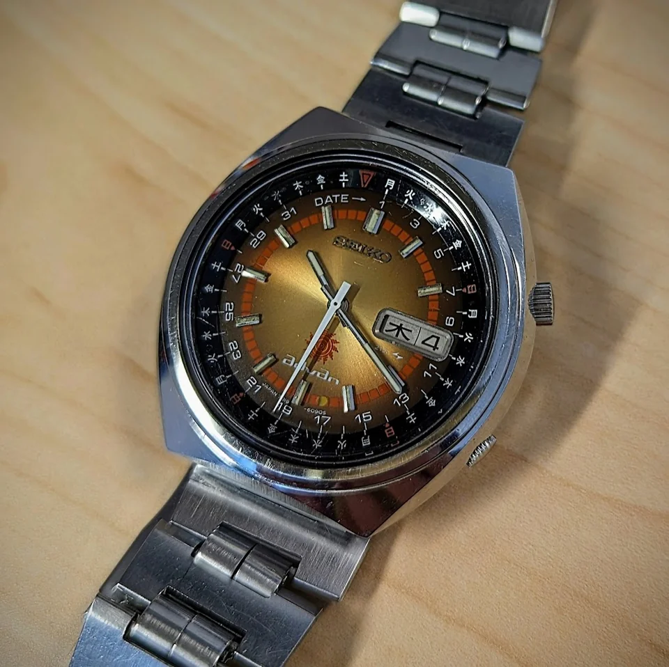 7019-6050] Funktastic, Kanji-riffic 1972 Advan monthly calendar