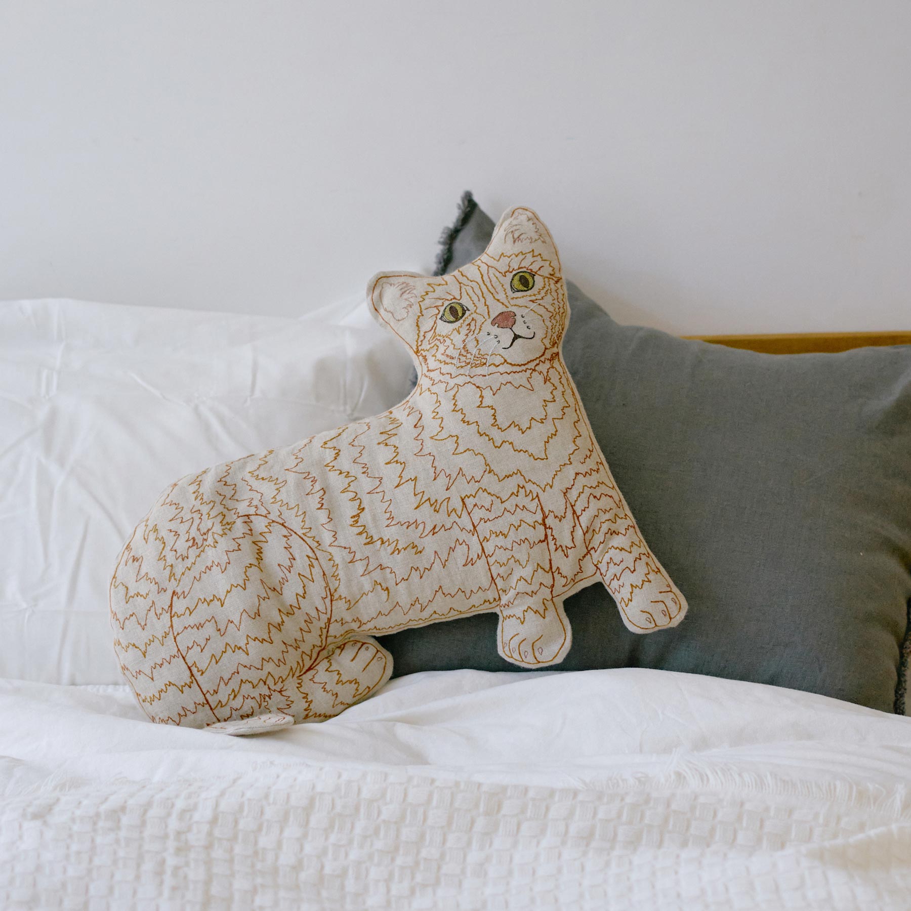 Coral & Tusk × Orneko ネコクッション｜オルネコ（クッション・マット