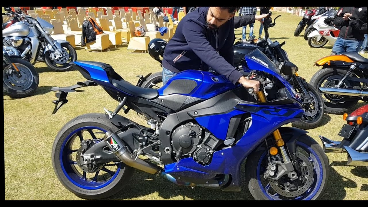 2018 YAMAHA R1 WITH AUSTIN RACING GP1R EXHAUST | FLYBY'S - YouTube