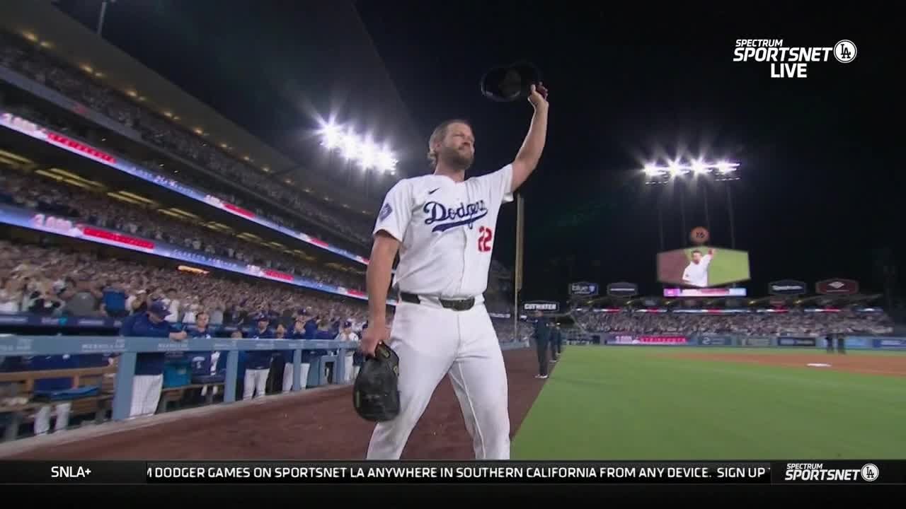 Clayton Kershaw 3000奪三振フィギュア+解説者ジョー・デイビス