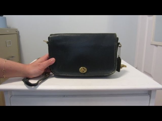 VINTAGE COACH BAG REPURCHASE: POCKET PURSE 9755 IN BOTTLE GREEN