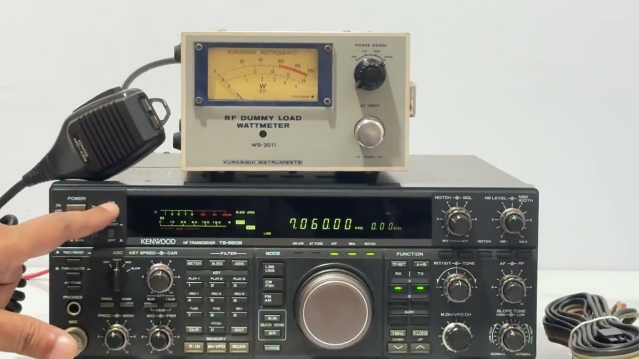 Kenwood TS-850S HF 150W Open Freq - YouTube