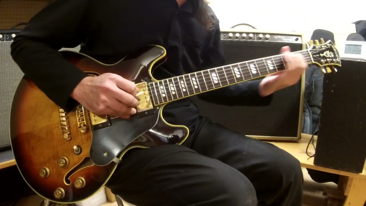 Greco SV-800 セミアコ 1979年製 Crunch - YouTube