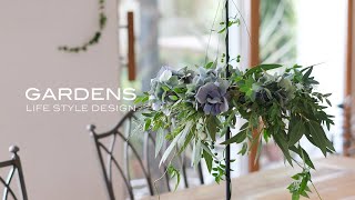 Autumn Craft. Making a Flying Wreath with Fall-Colored Hydrangeas