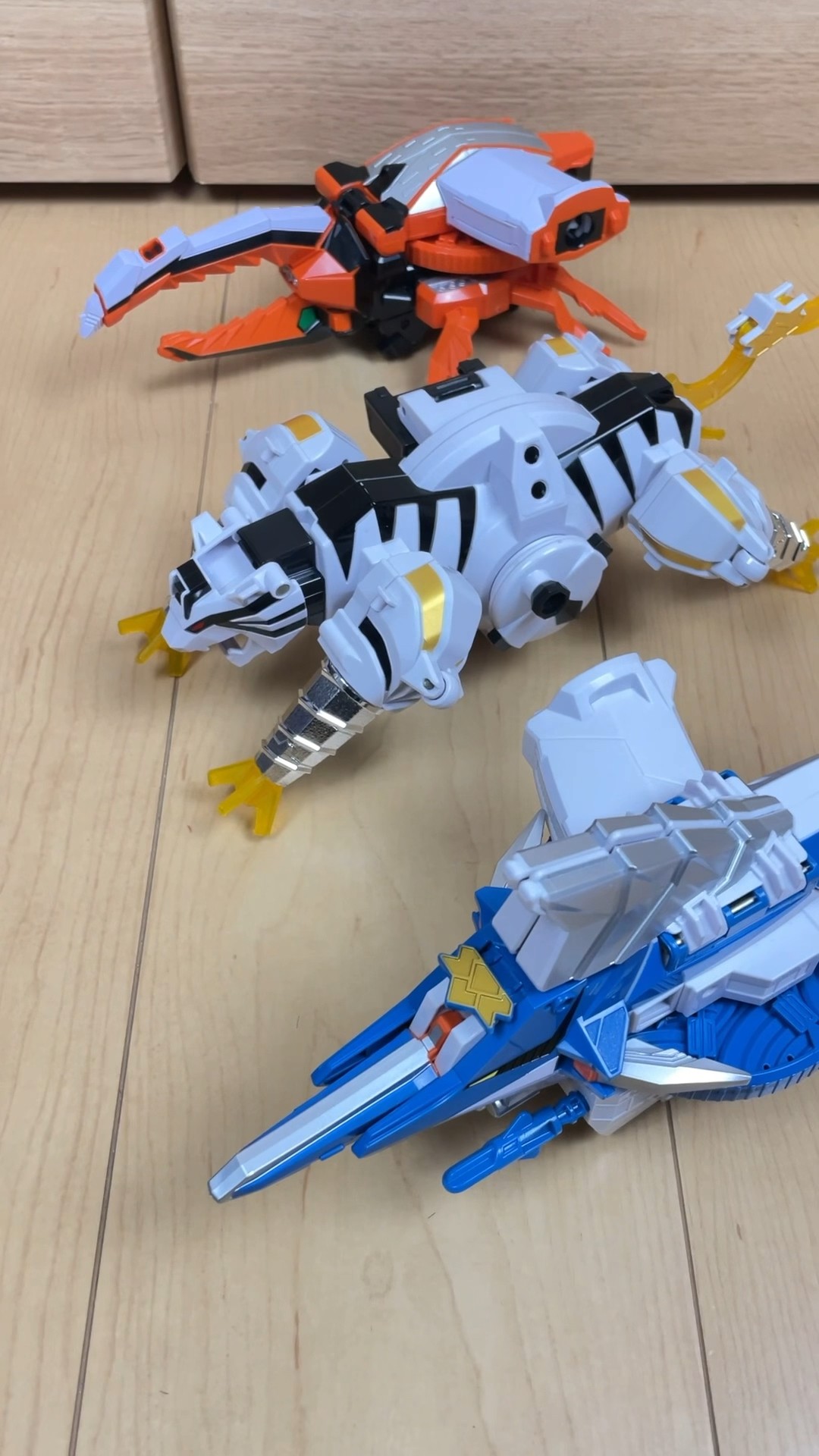 侍戦隊シンケンジャー】兜折神、虎折神、舵木折神で遊んでみた#toys