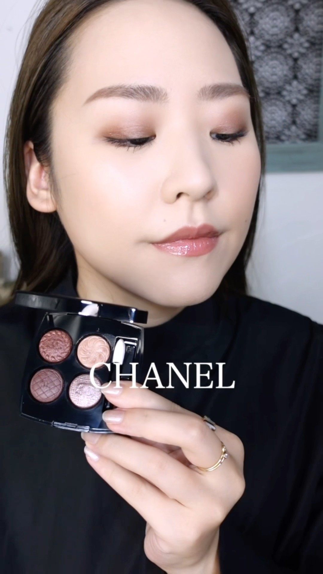 CHANEL限定アイシャドウ シャネル レキャトルオンブルブトン 219ブトン