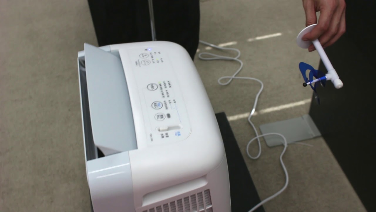 除湿しながら冷たい風で涼めるシャープの冷風機能付き除湿機