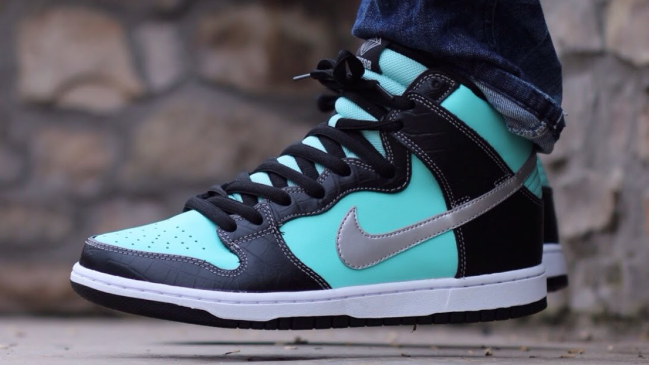 Diamond Supply Co. x Nike SB Dunk High 