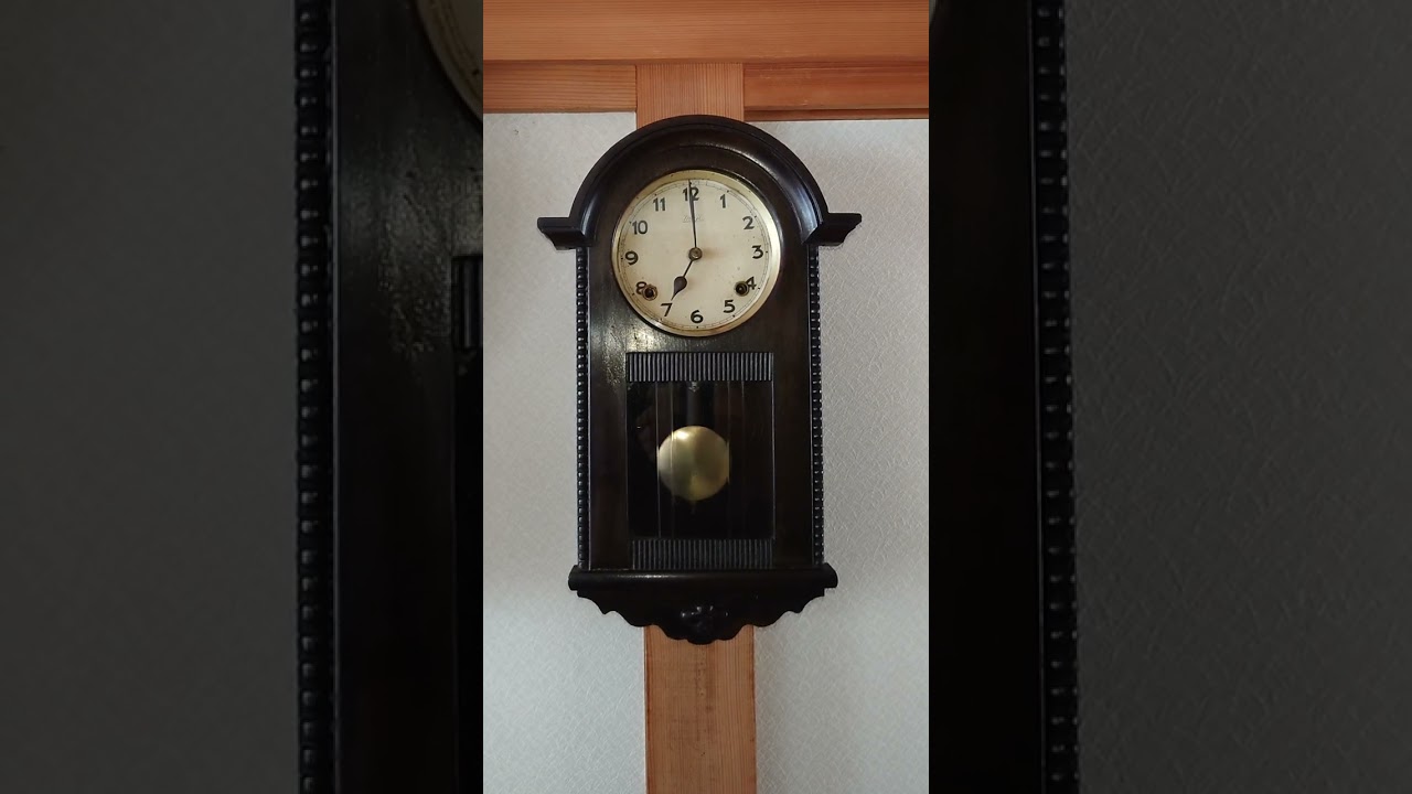 明治時計社 天丸型ゼンマイ振り子時計 - YouTube
