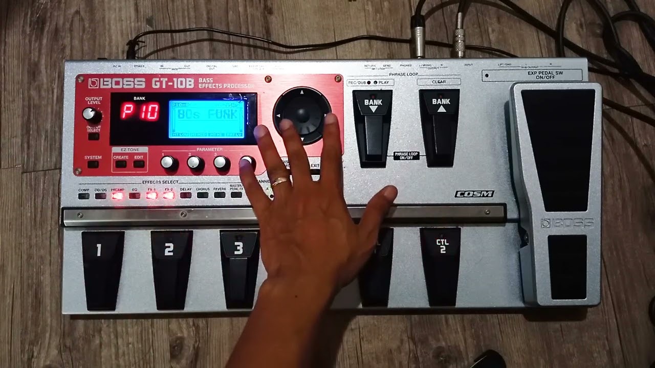 Boss GT-10B - Playing Every Preset - YouTube
