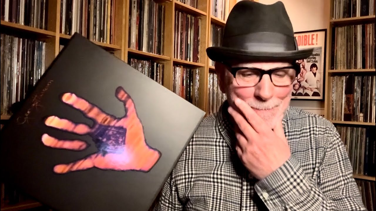 George Harrison's Living in the Material World Super Deluxe : A