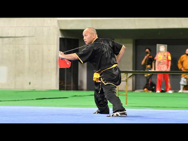 伝統器械［第1位］九節鞭 曽根啓彰選手（第39回全日本武術太極拳選手権