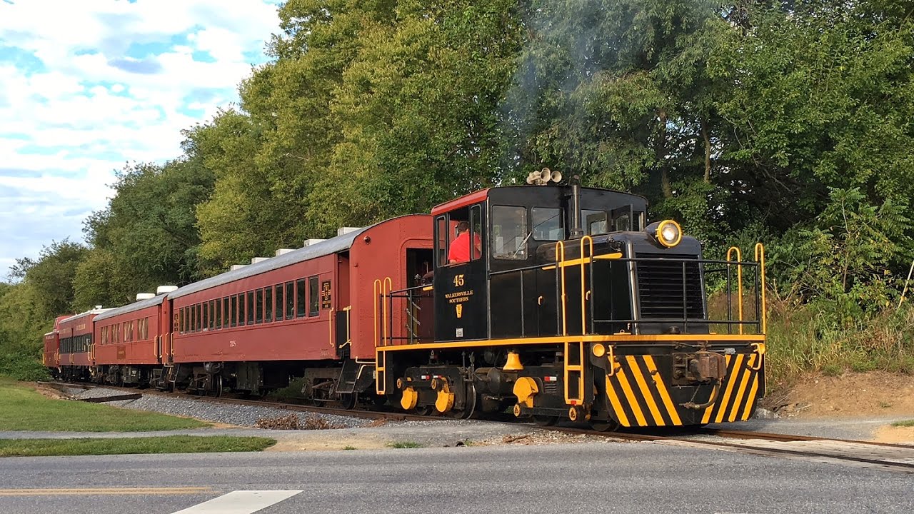 Walkersville Southern Dinner Train 9/3/16 [4K] - YouTube
