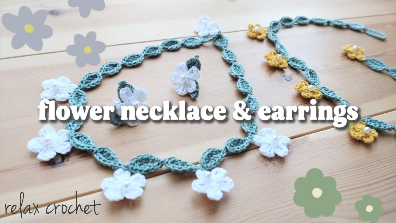 レース糸でアクセサリー✽お花のネックレスとピアス【かぎ針編み