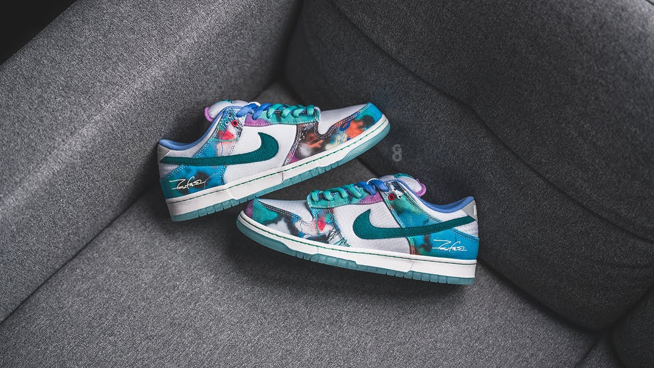 Futura Laboratories x Nike SB Dunk Low OG QS 