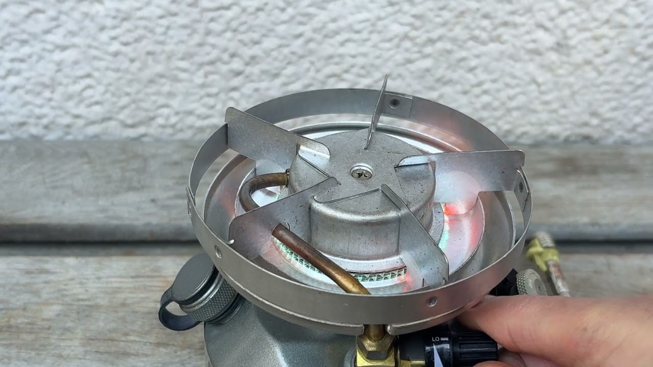 1996年製コールマン550B未点火品の点火確認 Coleman - YouTube