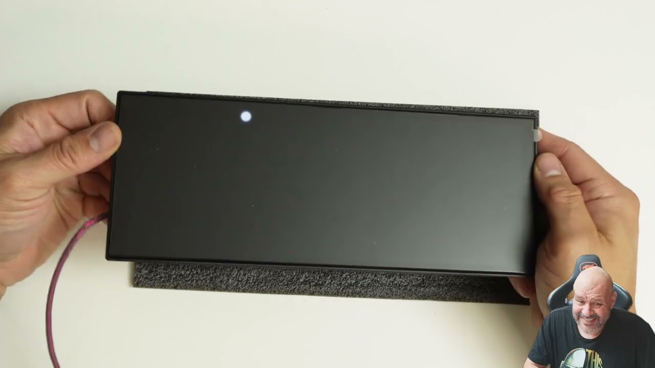 Ottocast ScreenFlow Wireless Portable CarPlay Screen - YouTube