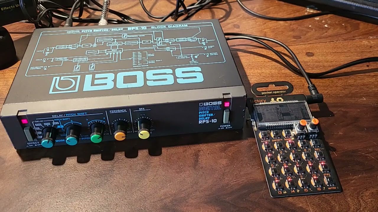Boss RPS-10 acidline demo, no talking - YouTube