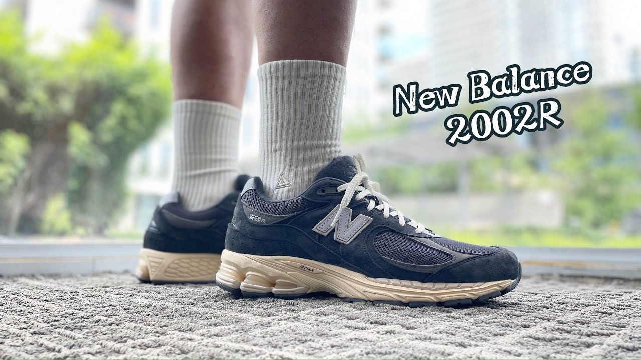 New Balance 2002R “Black Dark Grey” aka “Phantom” - YouTube