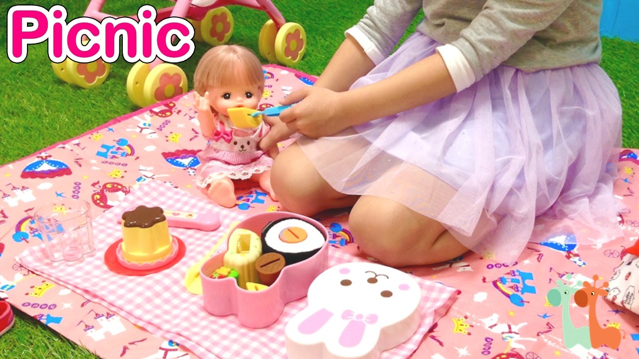 Mell-chan Doll Picnic Lunch : Bento Lunch Box and Pudding - YouTube