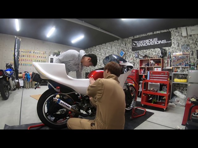 CBX シングルシート穴あけ＆プレゼント応募方法 CBX ヒロセフルカウル