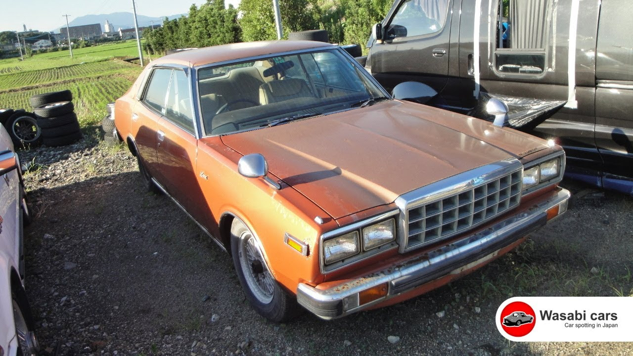 Permenantly Parked: A C230 Nissan Laurel SGX 4-door Hardtop - YouTube