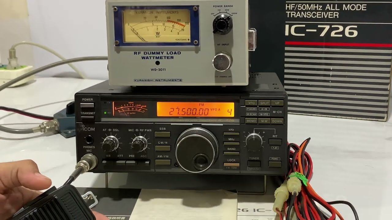 Icom IC-726 HF/50MHz 170W Duzbuk Open Freq - YouTube