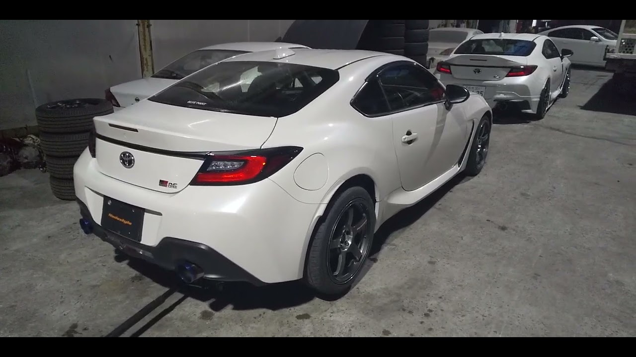 GR86 オリジナルサスキットとブリッツミラクルキャンバーアジャスター