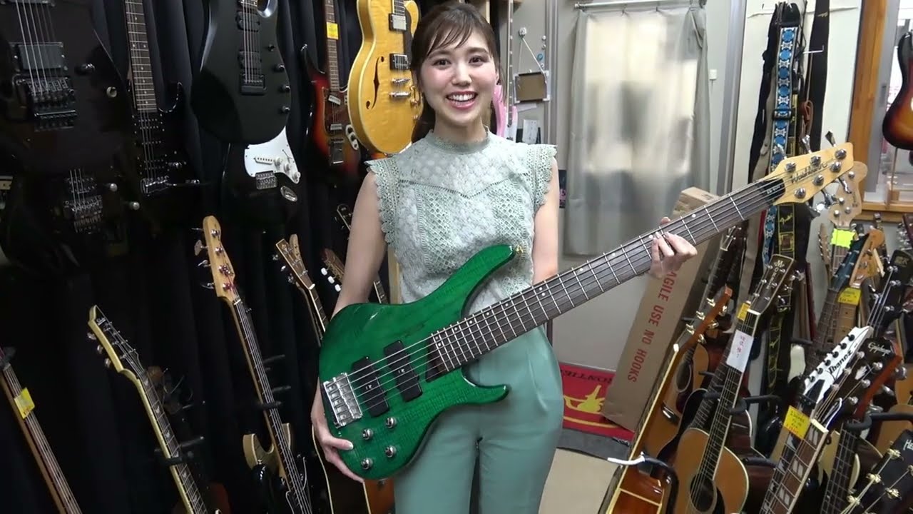 Washburn XB-600 6弦ベース！ - YouTube