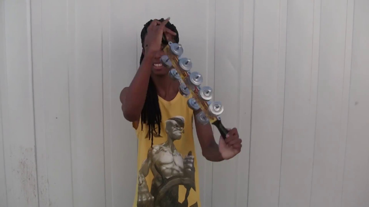 Marquinhos playing Chocalho - YouTube