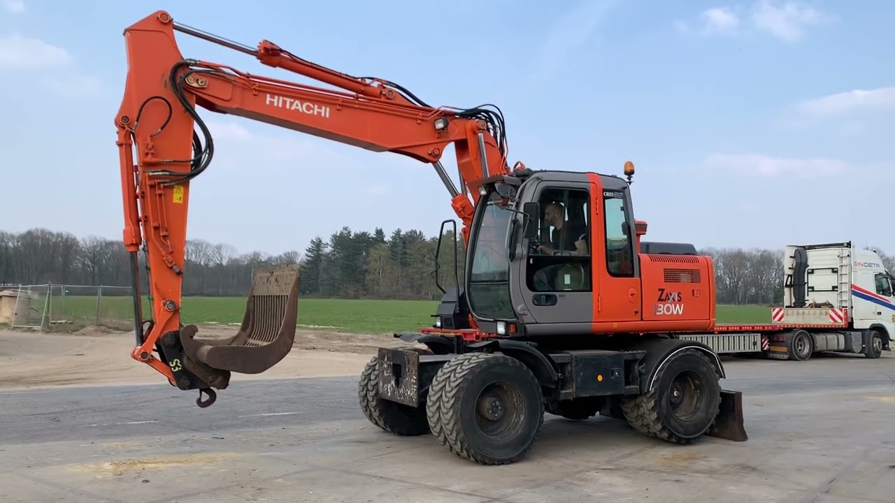 Mobile excavator: Hitachi ZX130, year 2004 - good working