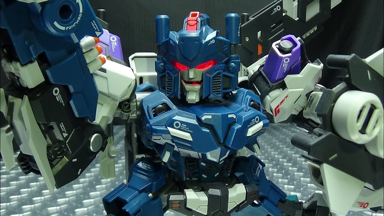 Master Made CAESAR (Overlord): EmGo's Transformers Reviews N