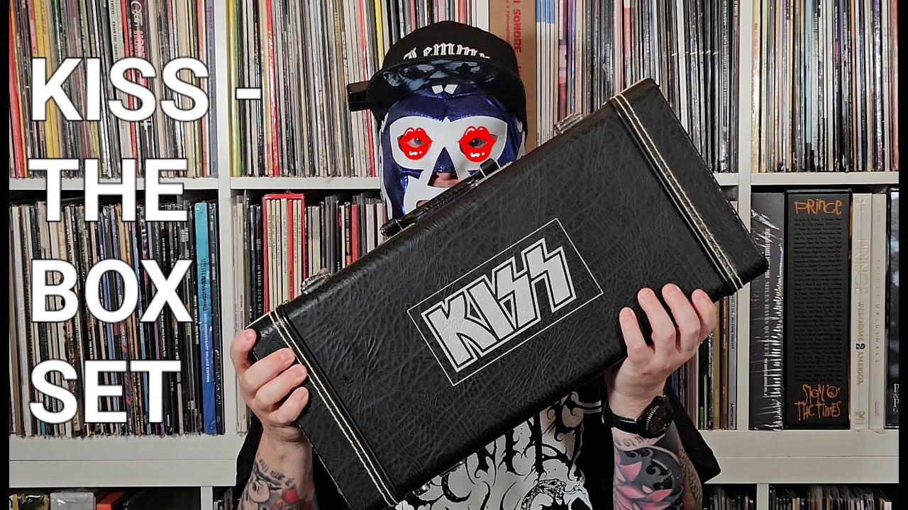KISS - The Box Set - Guitar Case Unboxing - YouTube
