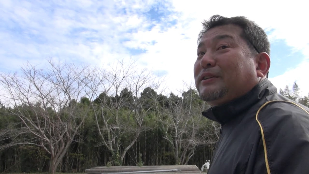 ZETT伊東勤モデル型付け作業 - YouTube