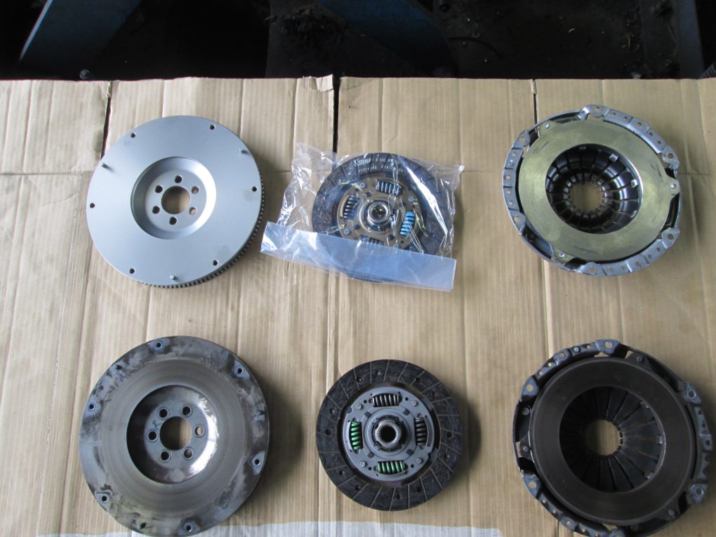 NISMO 強化クラッチ＆軽量フライホイール取り付け – NISMO