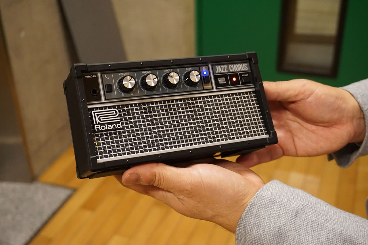 製品開発ストーリー #19：ローランド JC-01 〜 ボスの社長と開発者に