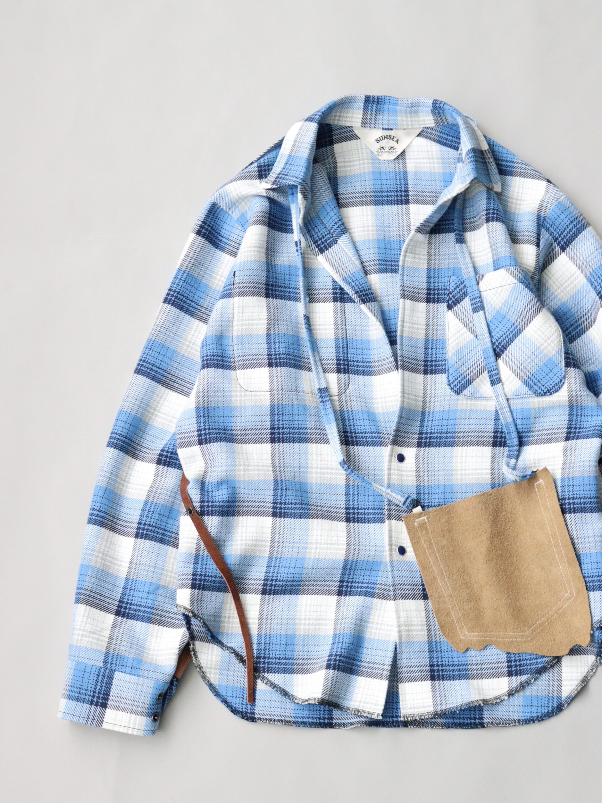 SUNSEA / 積み重ねられたデザイン | IDEAL