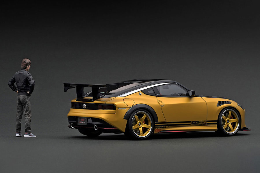 IG3383 1/18 TOP SECRET Fairlady Z (RZ34) Matte Gold With Mr