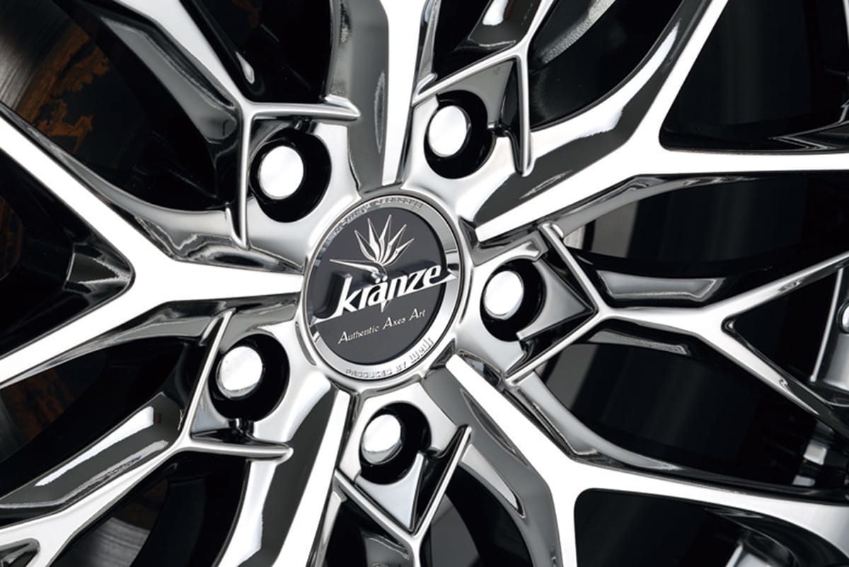 上級ドレスアッパーに捧ぐ、プレミアムな世界観を込めた「Kranze」の3