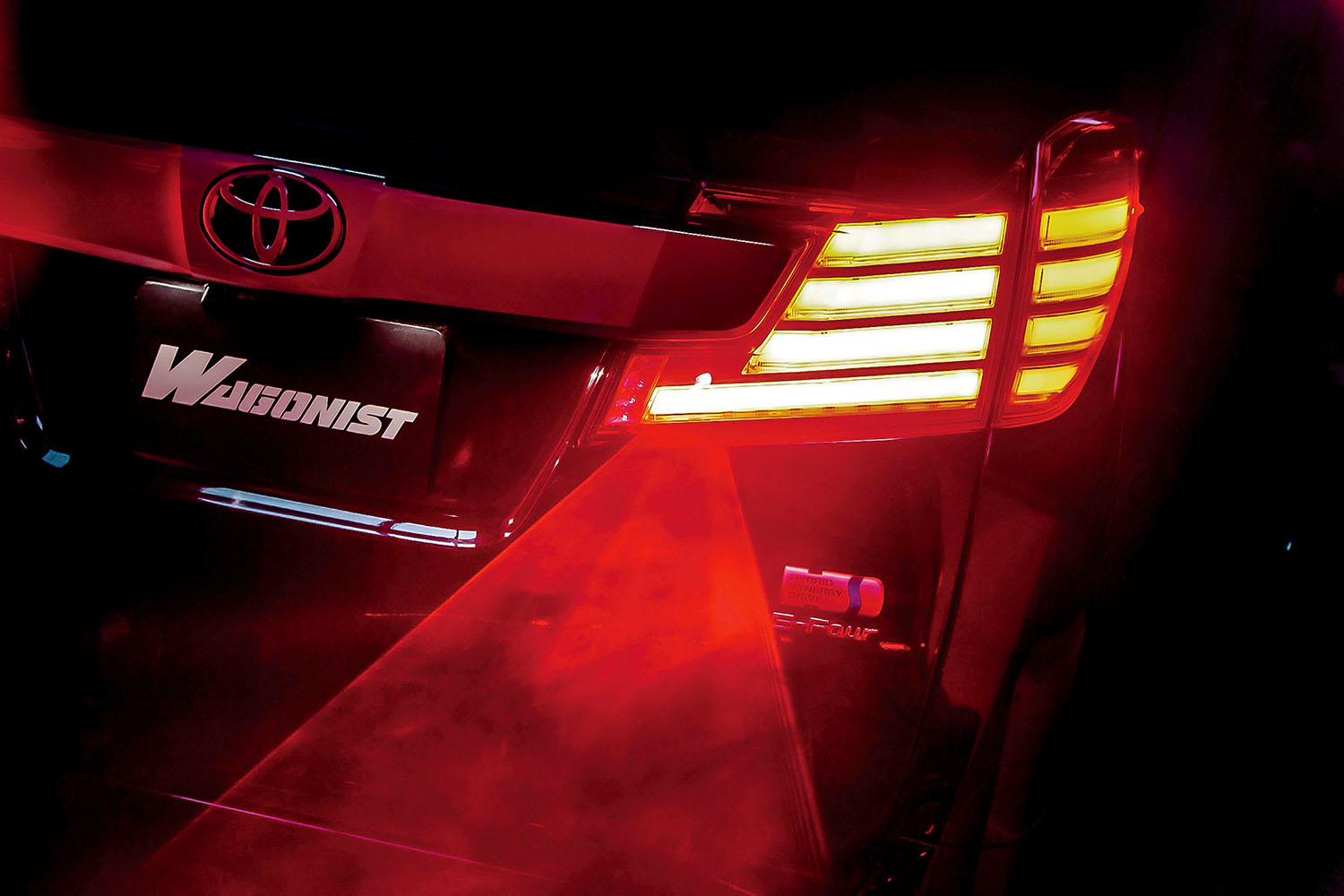 トヨタ30系「アルヴェル」を光で魅せる！ 手軽に機能美もプラスできる