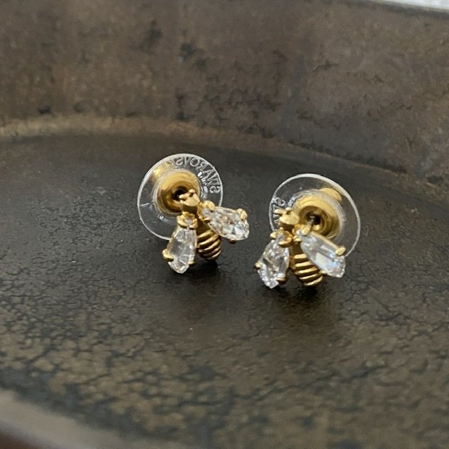 ETERNAL FLOWER BEE ピアス♡ | Marisol(マリソル) 40代をもっとキレイ