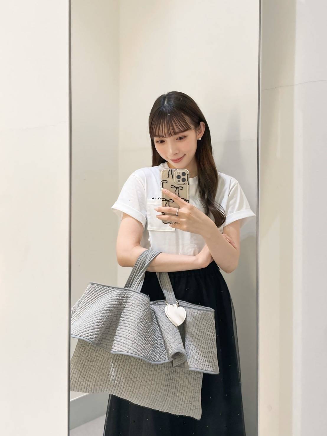 大きめフリルが大人可愛い♡軽さが魅力の「ヌビ フリル バッグ」 | 4MEEE