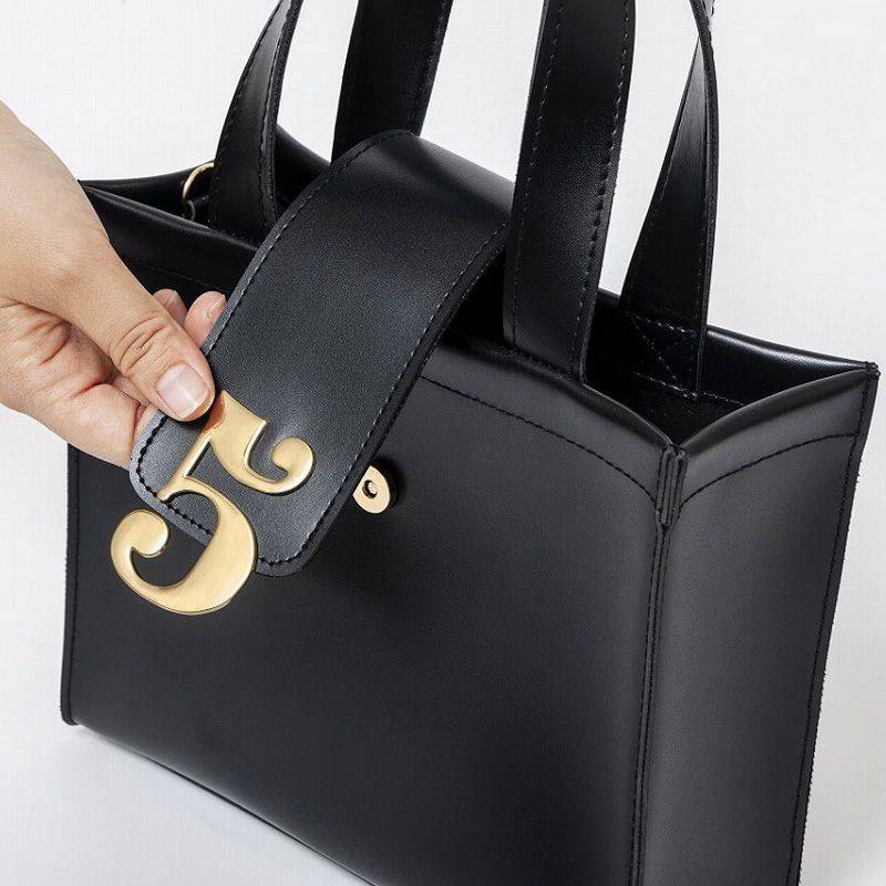 9/19発売【雑誌の付録】気分が上がる高級感！ヘビロテしたい「2WAY