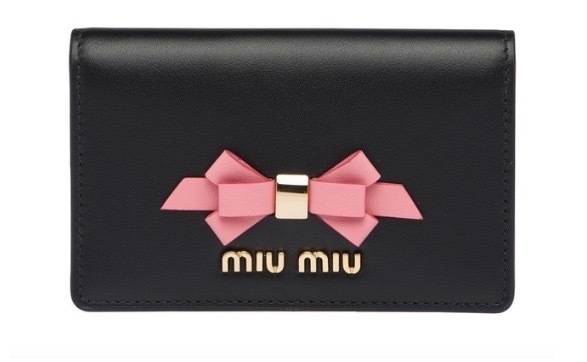 ハイブランドおすすめレディース名刺入れ9選！気分が上がるアイテム(3