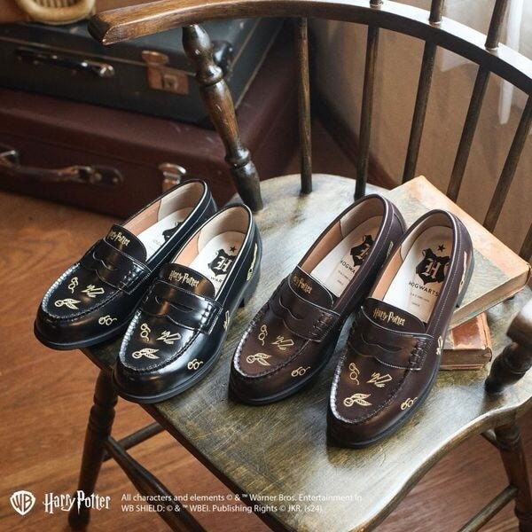ハリー・ポッターコラボレーション】刺繍モチーフローファー | イング