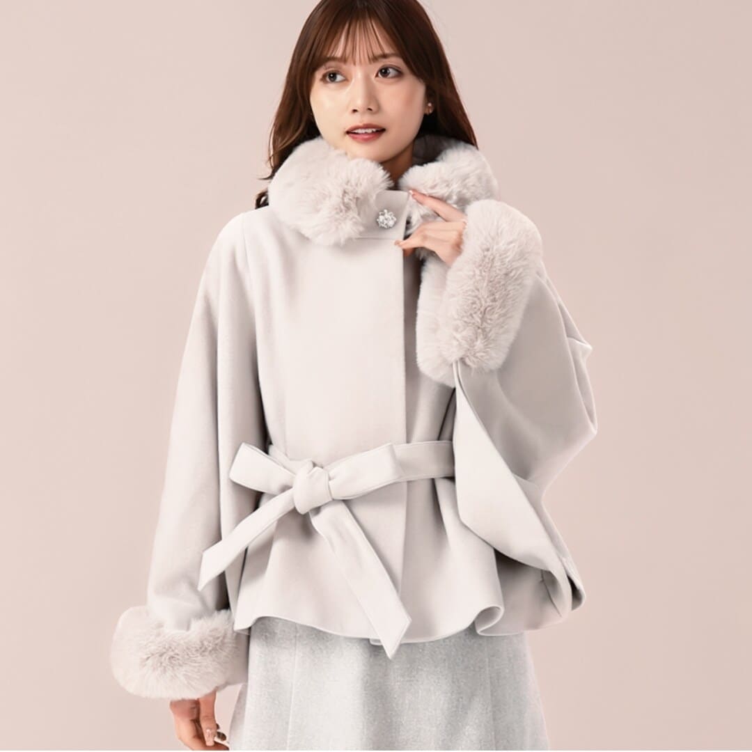 2025秋冬新作 ブローチ付きポンチョコート | ミッシュマッシュ(MISCH