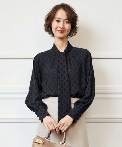 セール】 【洗える】カットジャカード ボウタイブラウス （シャツ