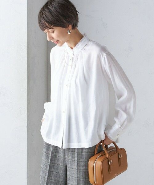 セール】 〈手洗い可能〉フリル ネック フロント ギャザー ブラウス