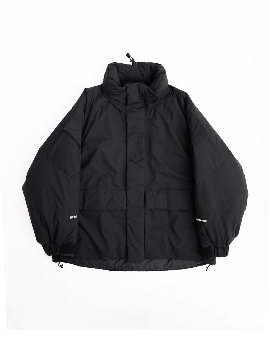 ハイク」のスーパー エー マーケットとエディションそれぞれの別注